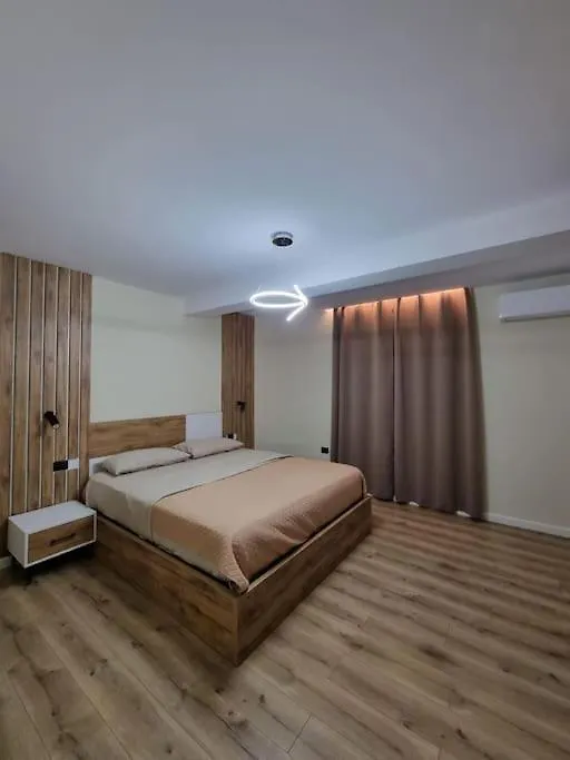 Peace And Love Luxury Apartment In Center, New Bazaar 2 Тирана 0*,  Албания